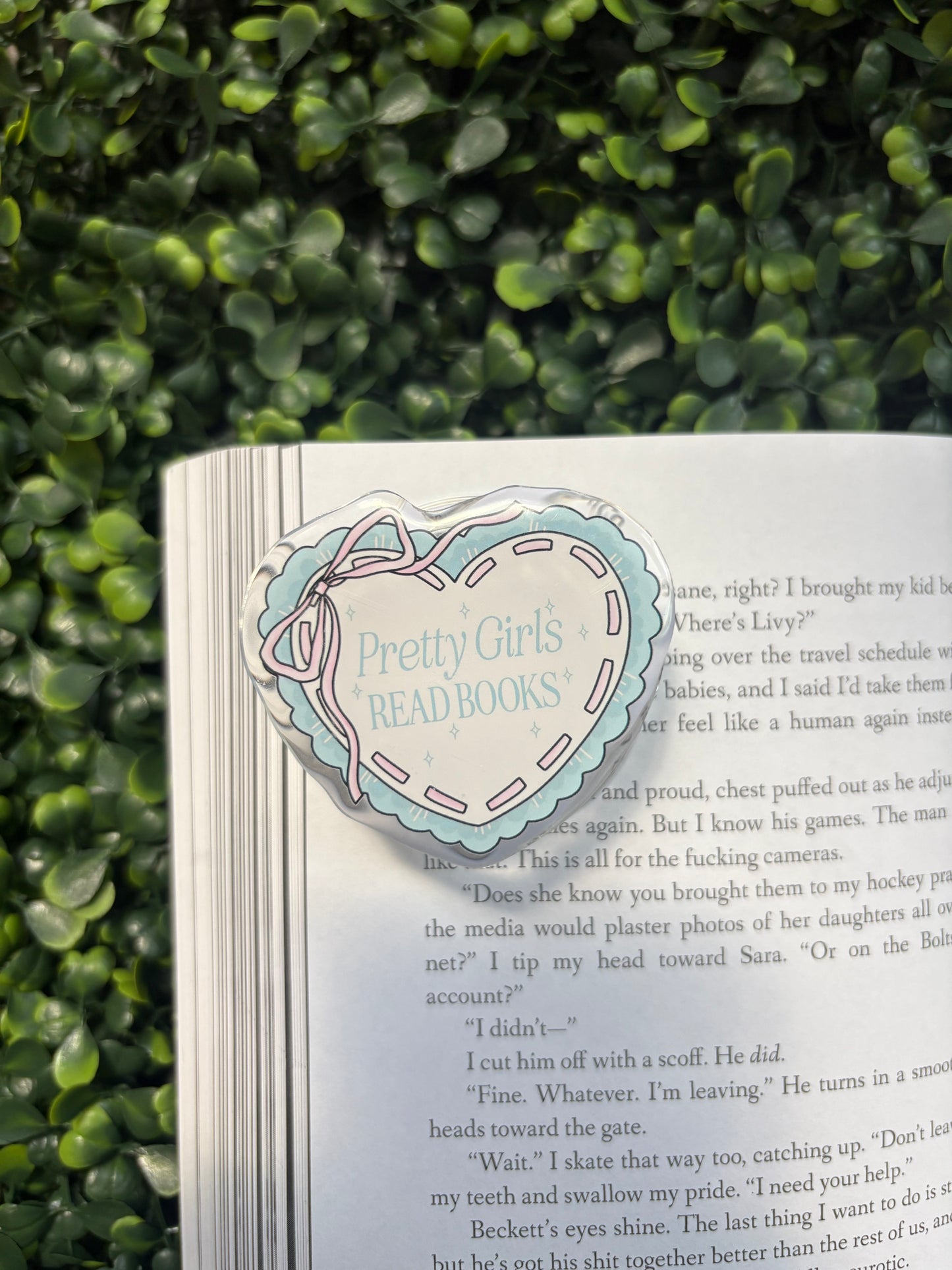 Pretty Girls Read